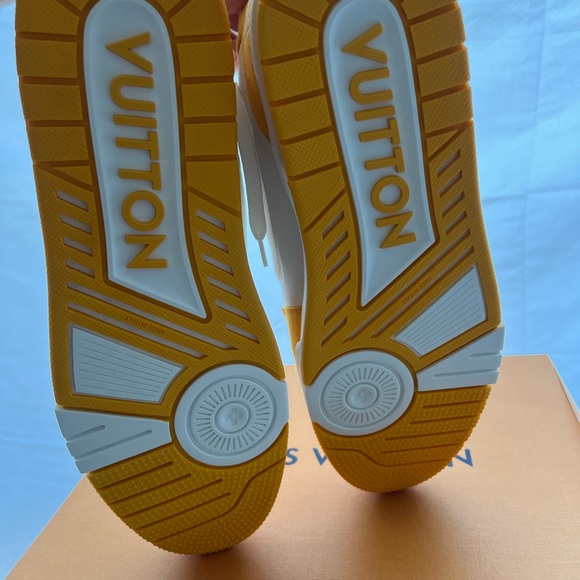 LV TRAINER SNEAKER - Picture 5 of 10